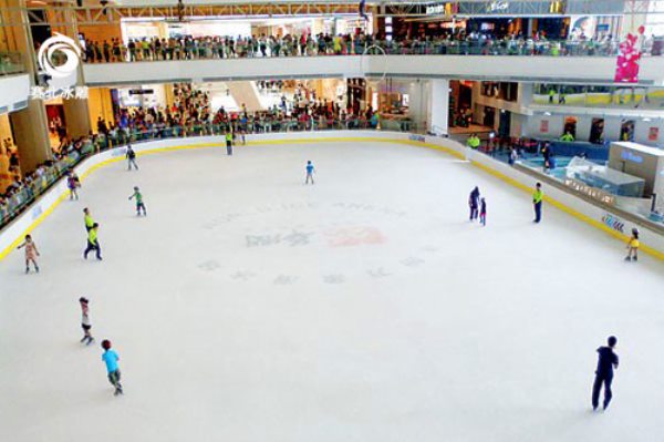 室內滑冰場投資多少錢.jpg 室內滑冰場投資多少錢.jpg