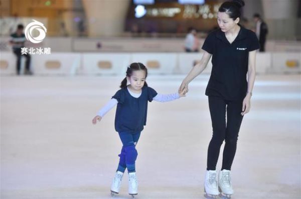 滑冰場設計廠家