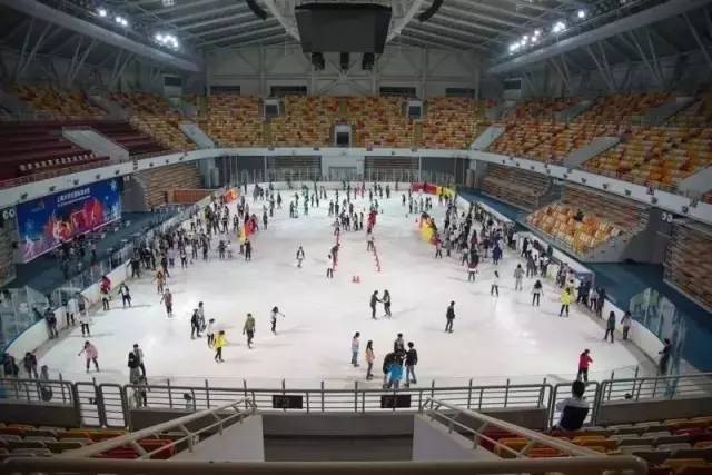 沈陽滑冰場 沈陽滑冰場