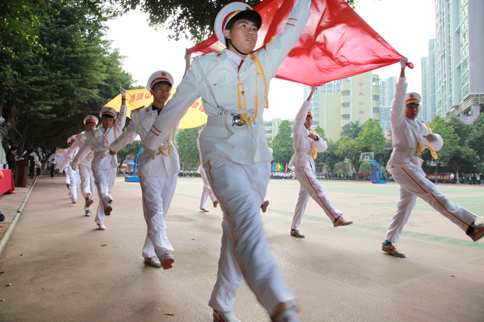 揮舞運(yùn)動(dòng)激情，共筑國(guó)際化教育夢(mèng)