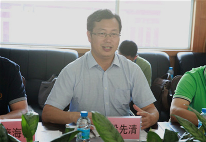 新區公共事業局教科研中心段先清主任
