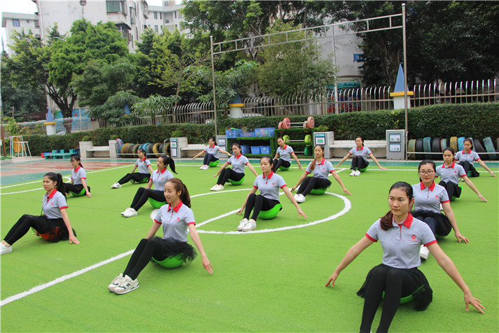 遠恒佳花園幼兒園幼兒器械操創編交流活動